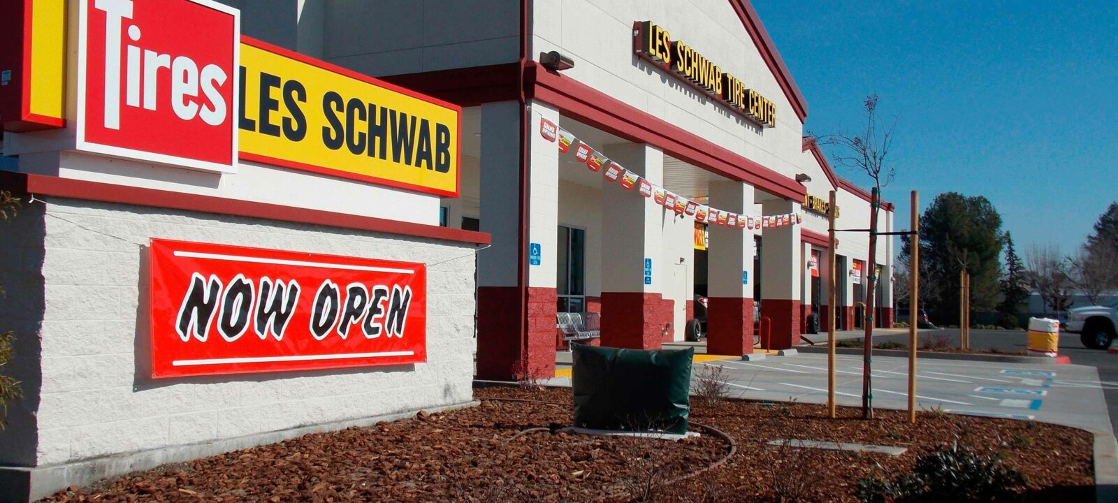 Les Schwab Tire Center Sierra View General Contractor