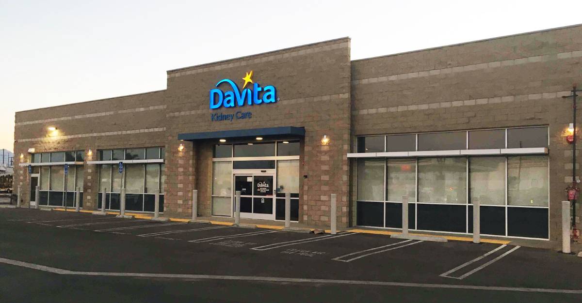 DaVita Universal Huntington Park